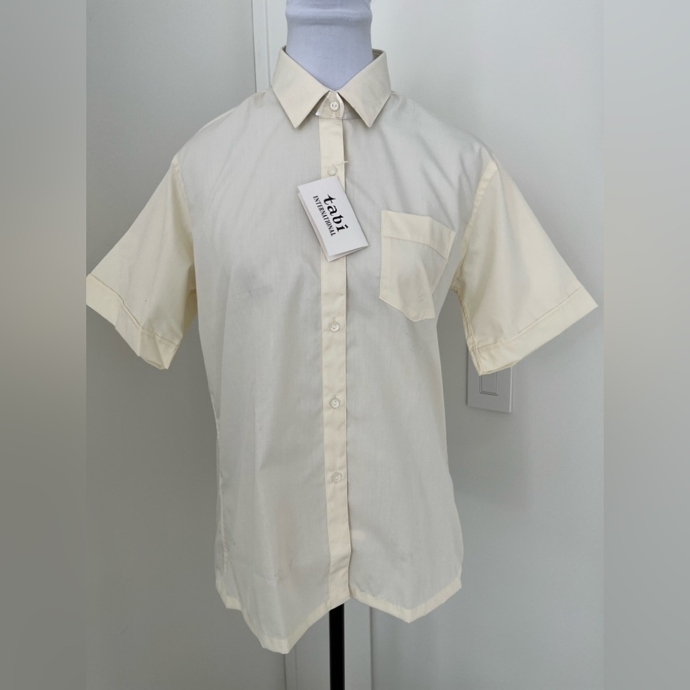VINTAGE 70’s Deadstock Tabi International Button Front Short Sleeve Blouse